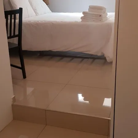 Bright & Modern Studio,sliema