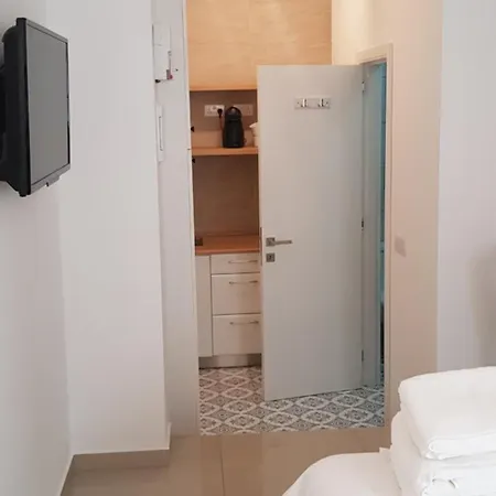 Bright & Modern Studio,sliema Sliema